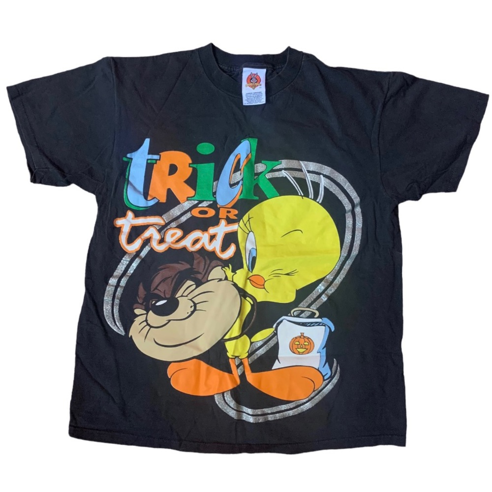 VINTAGE Looney Tunes | Trick or Treat Tweety Bird shirt - Picture 2 of 10